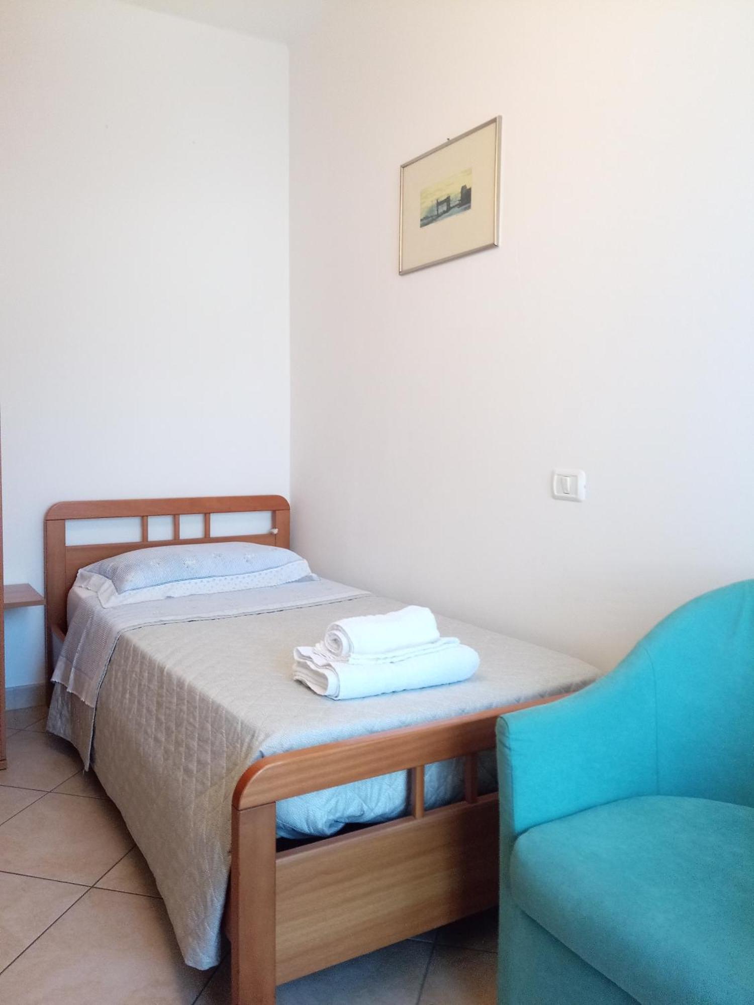 Appartamento Che Vista! Affittacamere Mombaroccio Exteriör bild