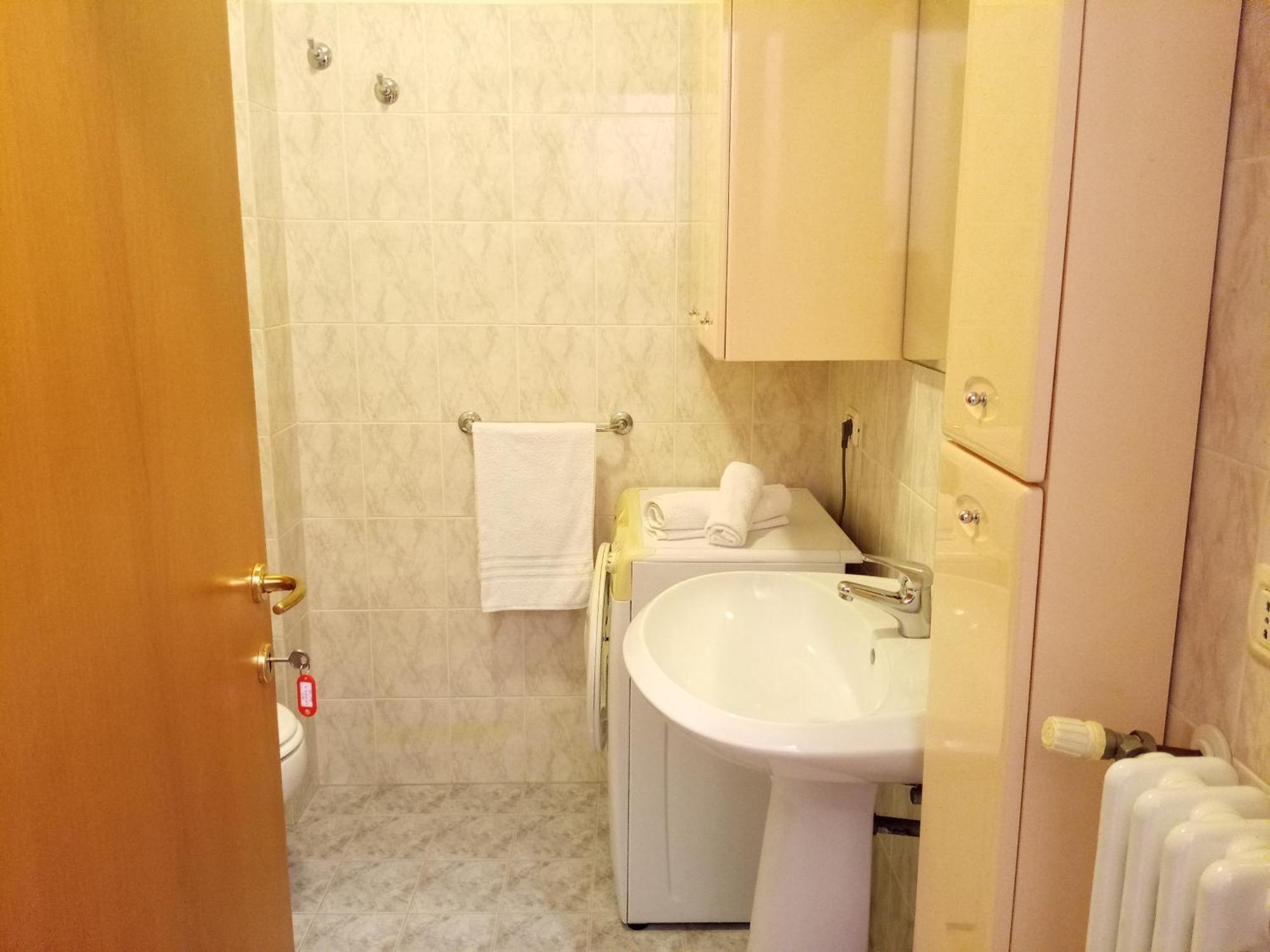 Appartamento Che Vista! Affittacamere Mombaroccio Exteriör bild