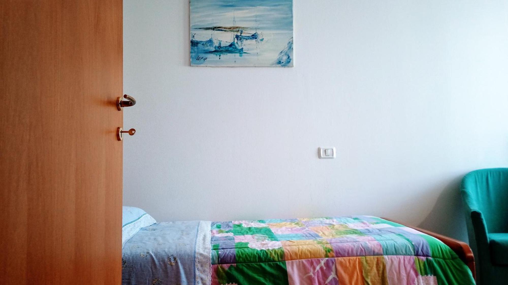 Appartamento Che Vista! Affittacamere Mombaroccio Exteriör bild